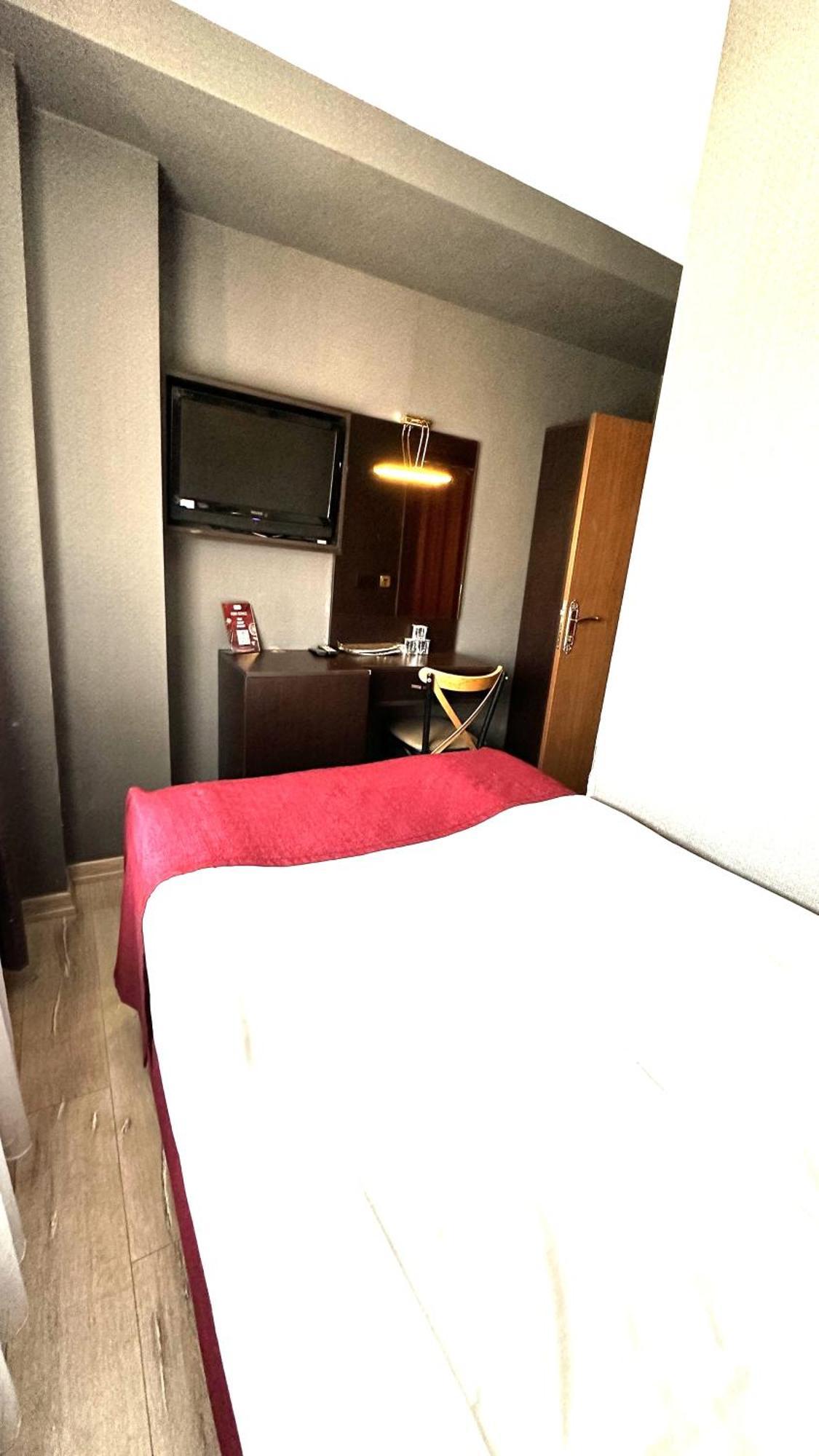 Hotel Atesde Dustu Salvara Estambul Exterior foto
